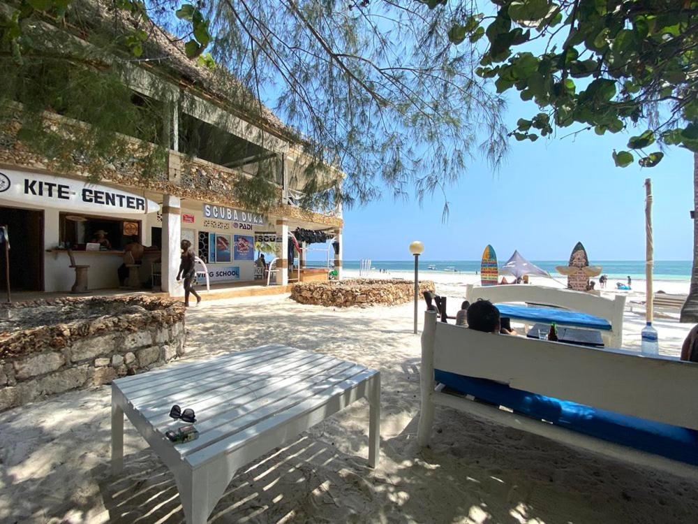 Soul Breeze Beach Resort Diani Beach Exteriör bild