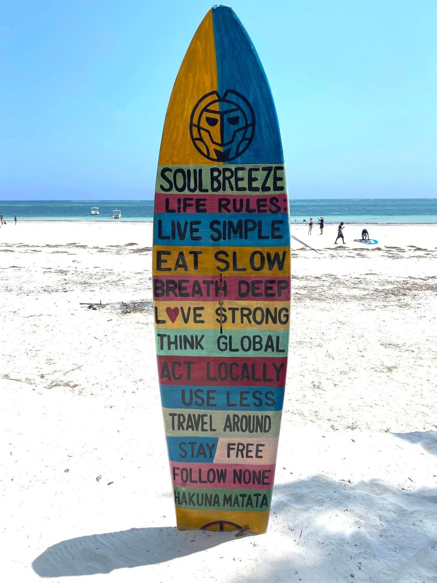 Soul Breeze Beach Resort Diani Beach Exteriör bild