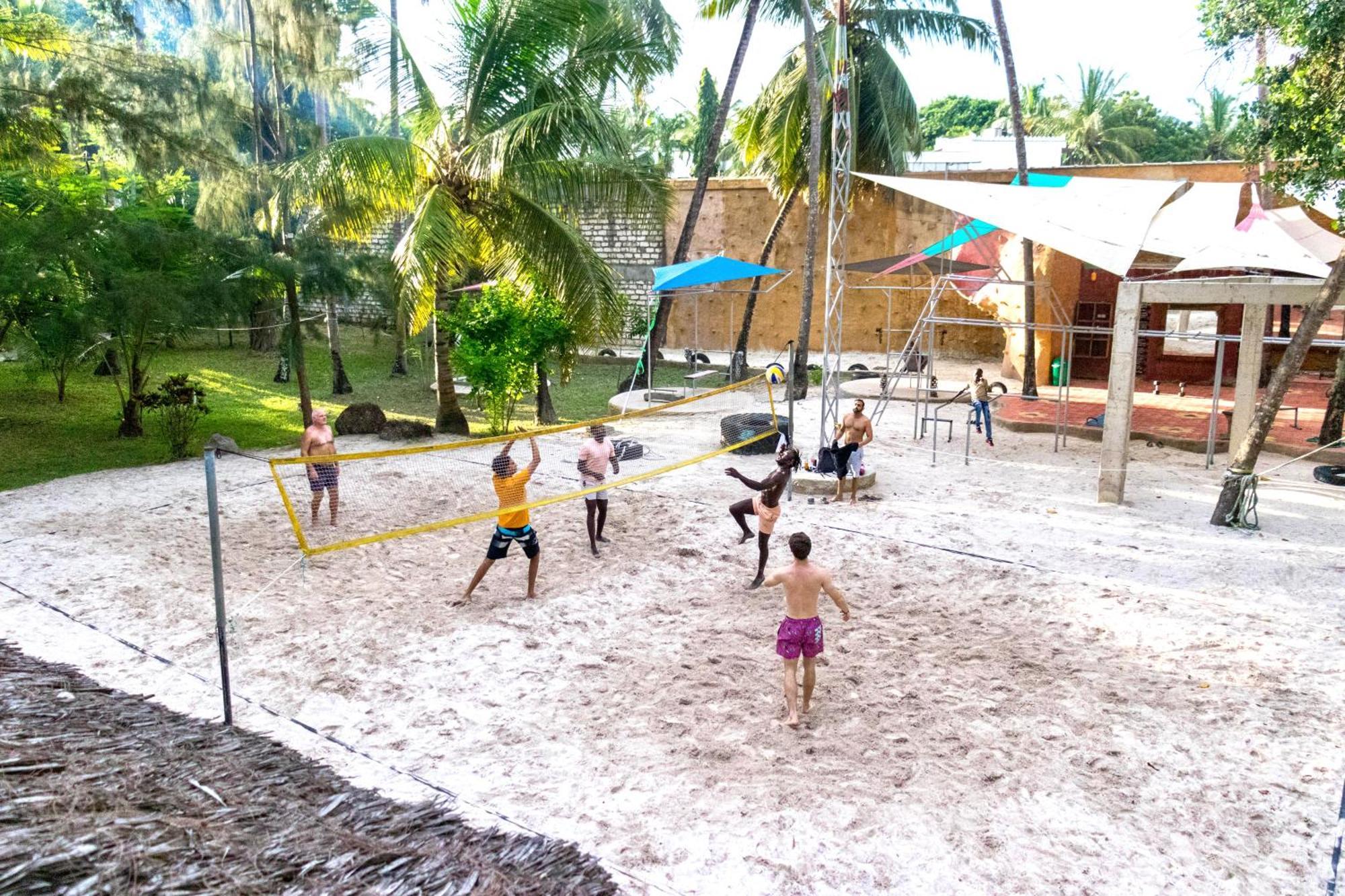 Soul Breeze Beach Resort Diani Beach Exteriör bild